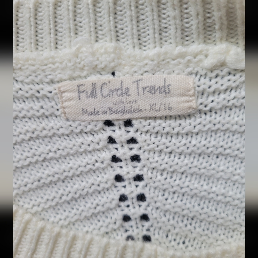 Girls Full Circle Trends Sweater Sz XL 16 - Picture 6 of 8